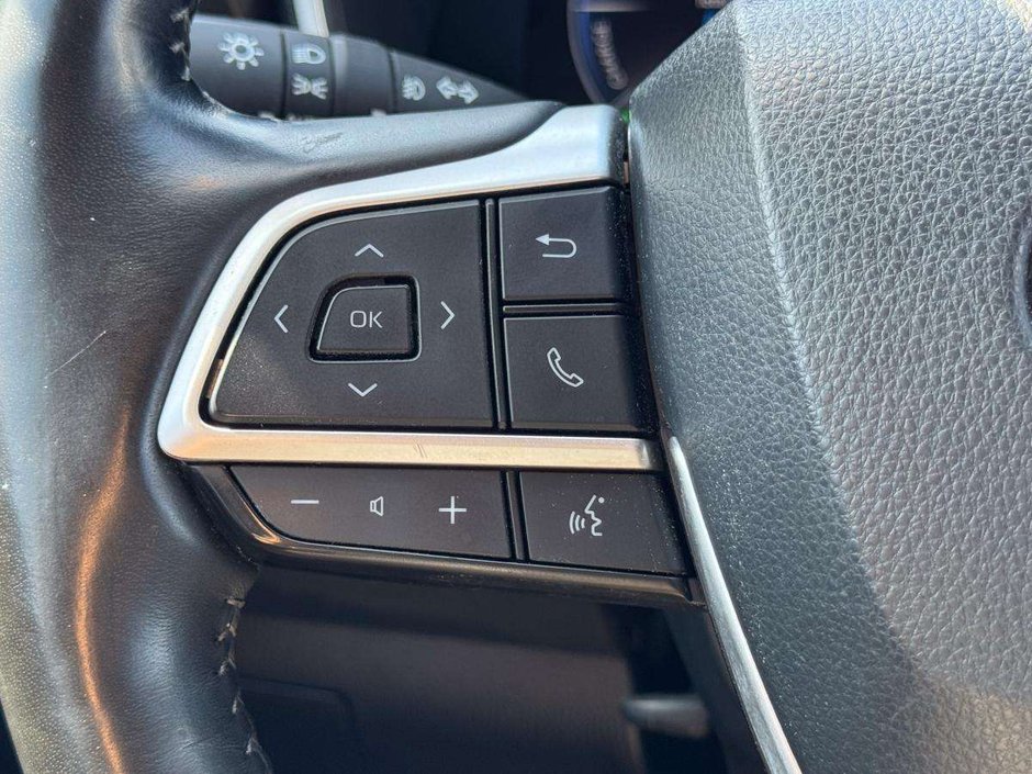 2023 Toyota Highlander Hybrid Limited-29
