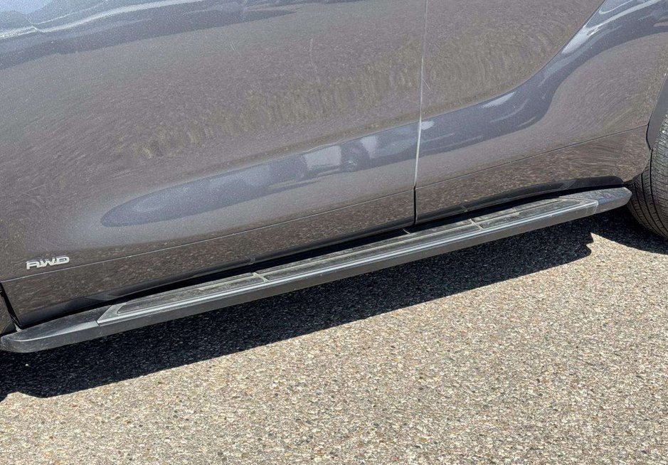 2023 Toyota Highlander Hybrid Limited-12