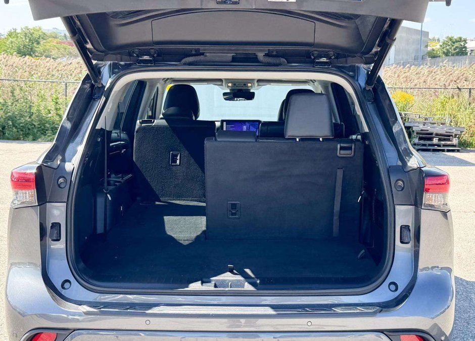 2023 Toyota Highlander Hybrid Limited-16