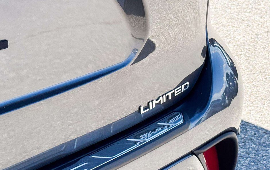 2023 Toyota Highlander Hybrid Limited-14