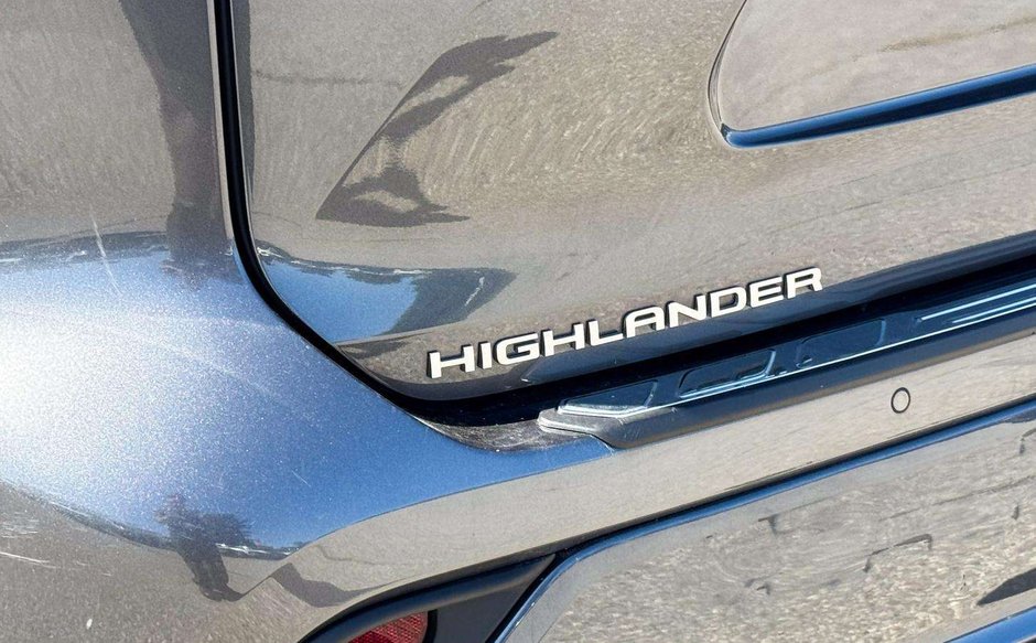 2023 Toyota Highlander Hybrid Limited-13