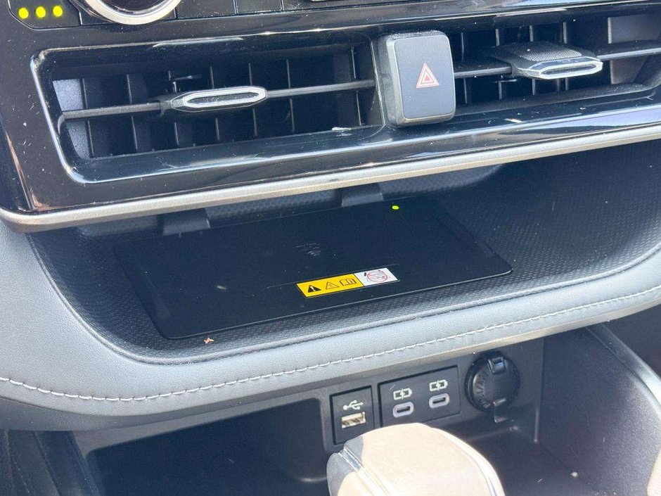 2023 Toyota Highlander Hybrid Limited-26