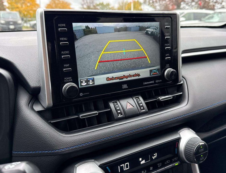 2019 Toyota RAV4 Hybrid XLE-31