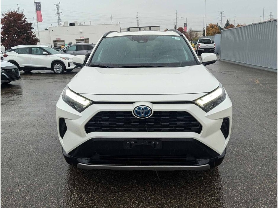 2022 Toyota RAV4 Hybrid SE-2