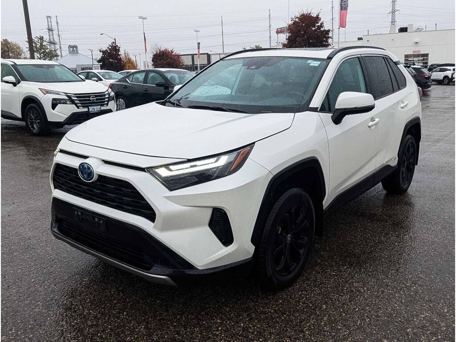 2022 Toyota RAV4 Hybrid SE-3