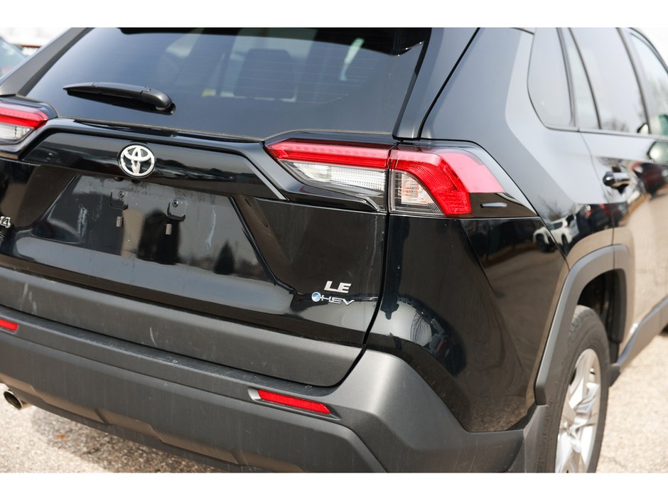 2025 Toyota RAV4 Hybrid LE-11