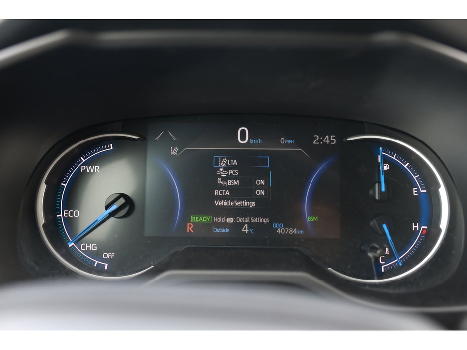 2025 Toyota RAV4 Hybrid LE-23
