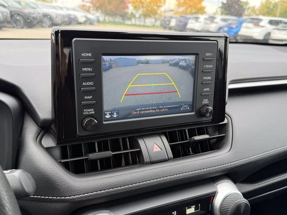 2022 Toyota RAV4 LE-23