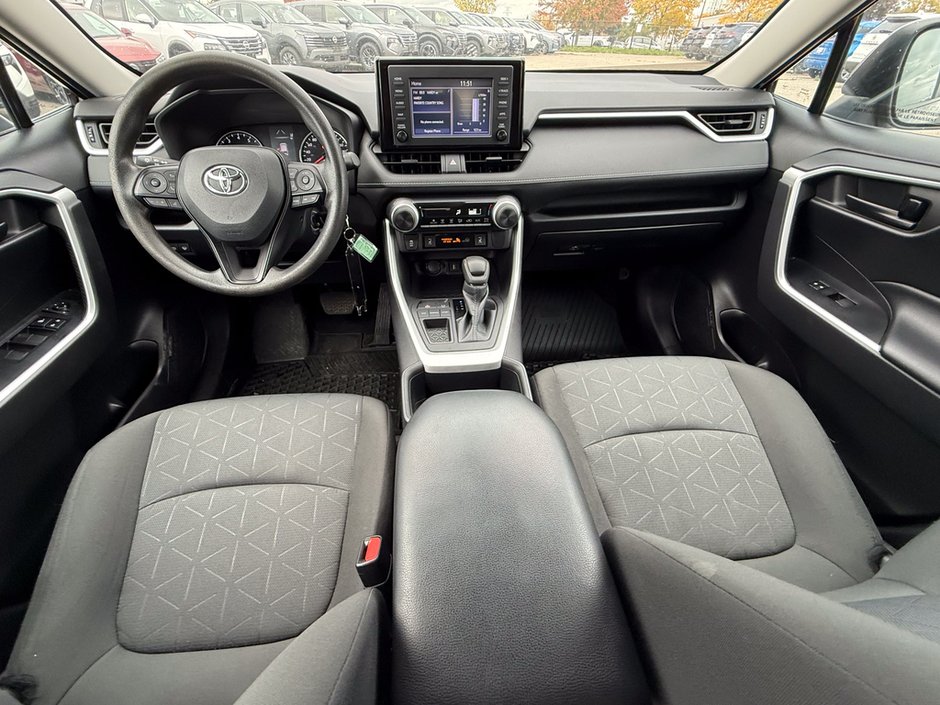 2022 Toyota RAV4 LE-14