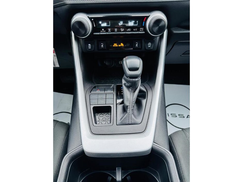 2023 Toyota RAV4 LE-17