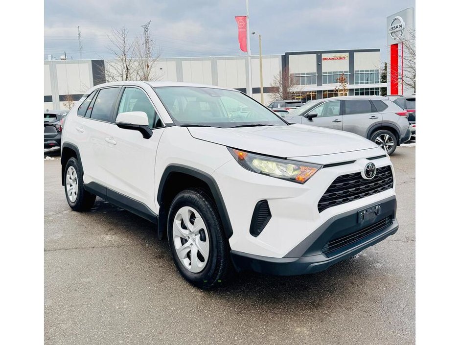 2023 Toyota RAV4 LE-8