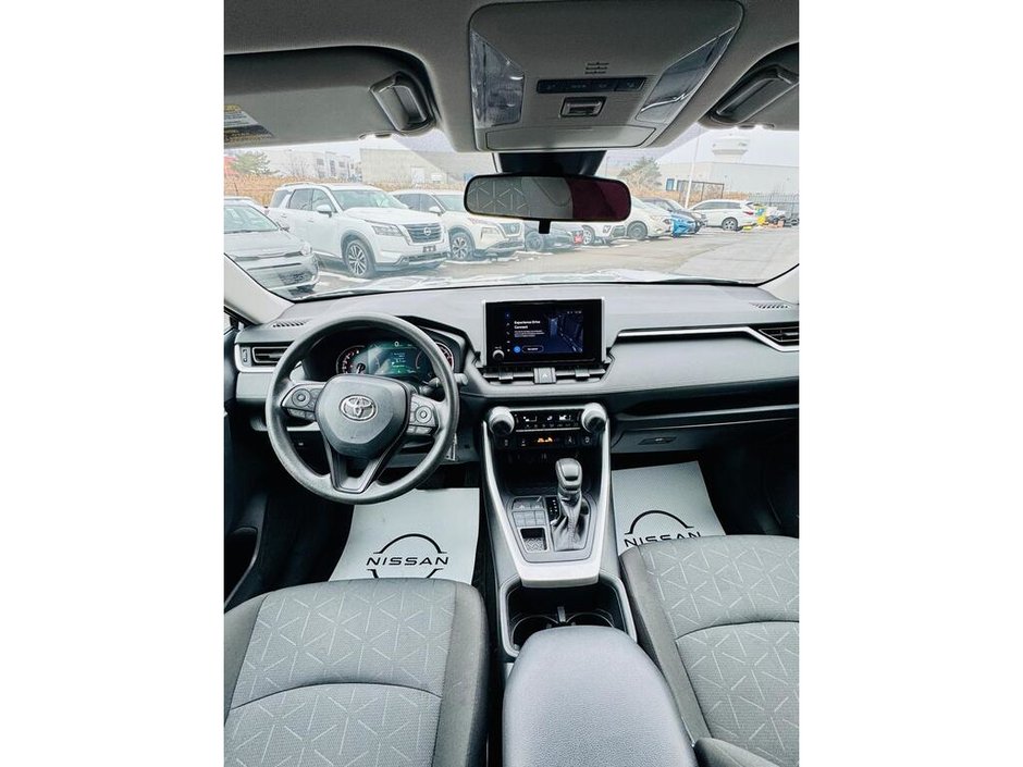 2023 Toyota RAV4 LE-10