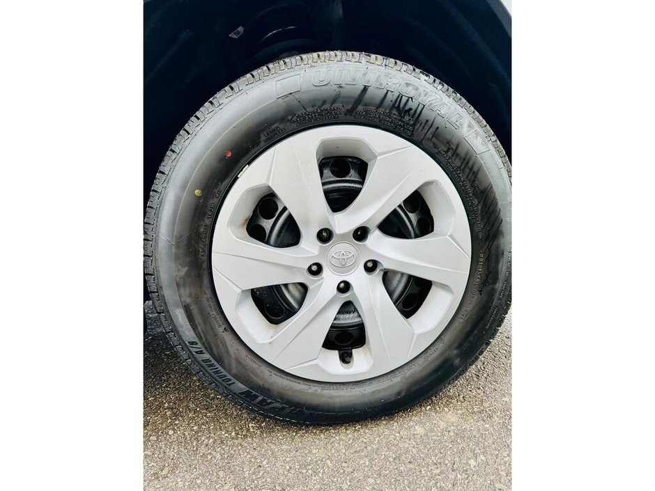 2023 Toyota RAV4 LE-20