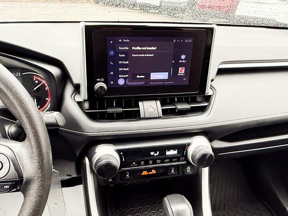 2023 Toyota RAV4 LE-18