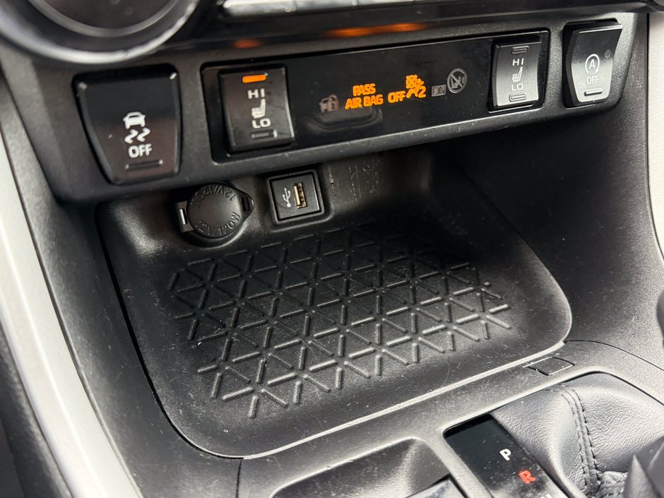 2023 Toyota RAV4 LE-27