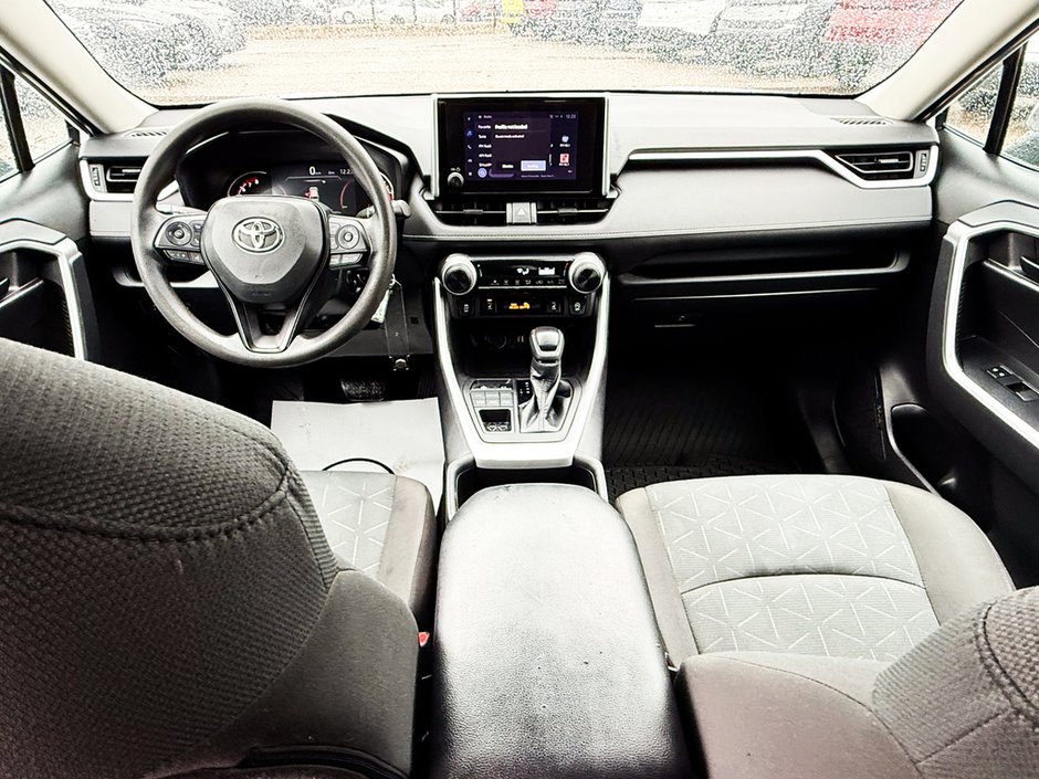 2023 Toyota RAV4 LE-16