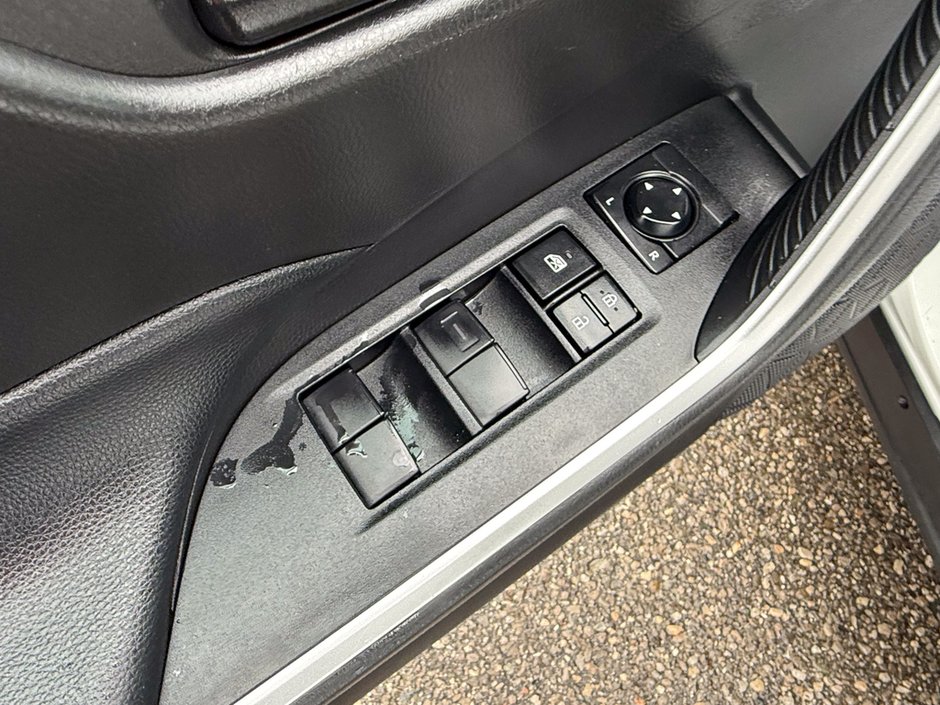 2023 Toyota RAV4 LE-20