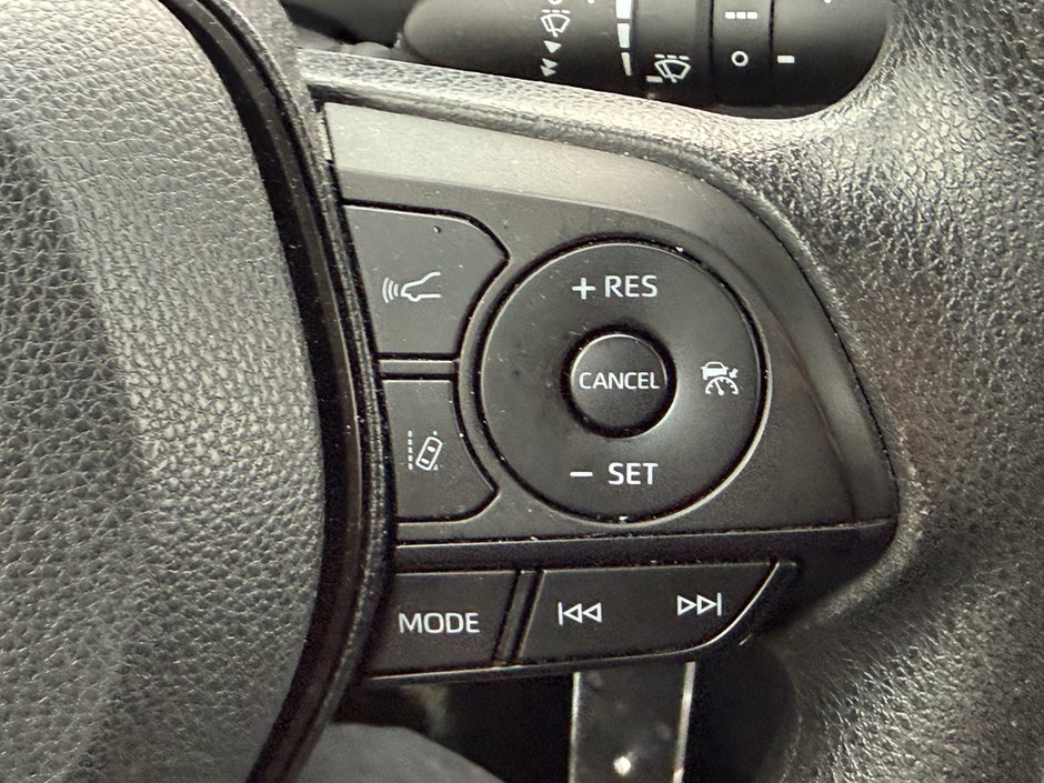 2023 Toyota RAV4 LE-24