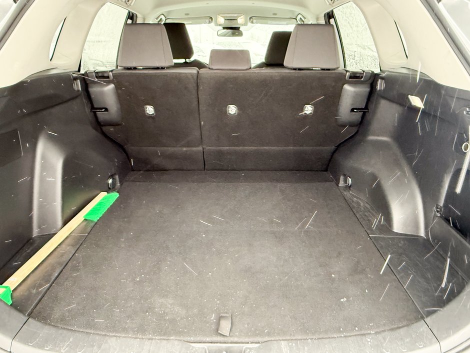 2023 Toyota RAV4 LE-13