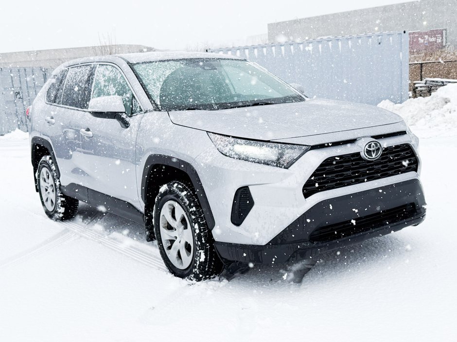 2023 Toyota RAV4 LE-8