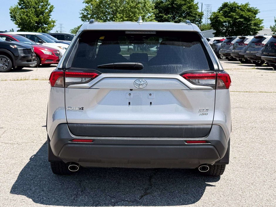 2023 Toyota RAV4 XLE-6