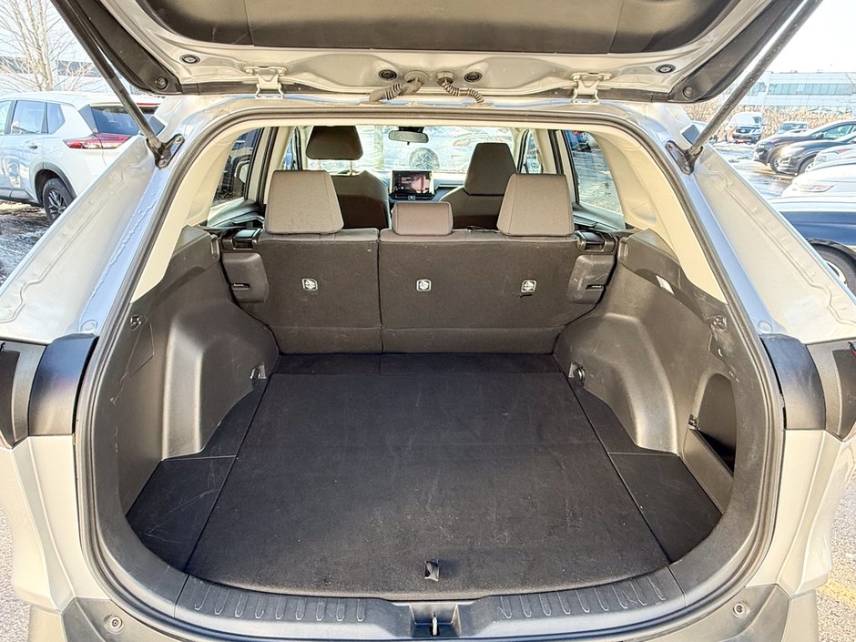 2024 Toyota RAV4 LE-12