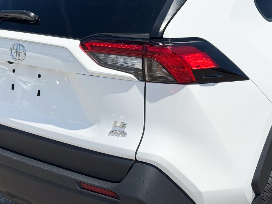 2025 Toyota RAV4 LE-11