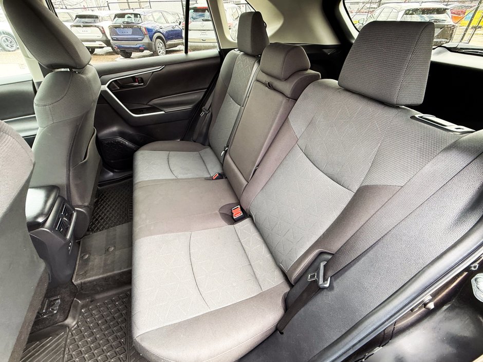 2025 Toyota RAV4 LE-14