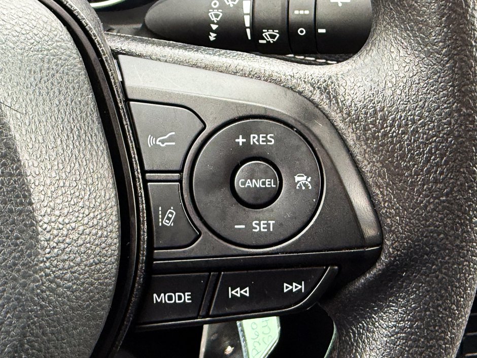 2025 Toyota RAV4 LE-24