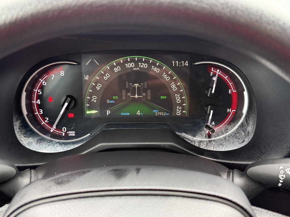 2025 Toyota RAV4 LE-26