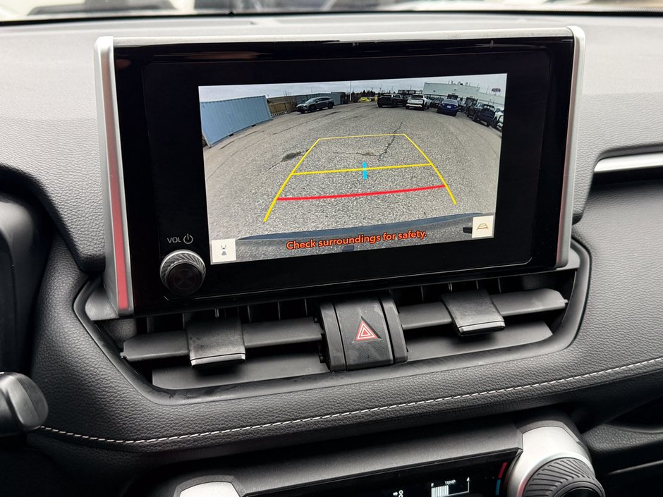 2025 Toyota RAV4 LE-27