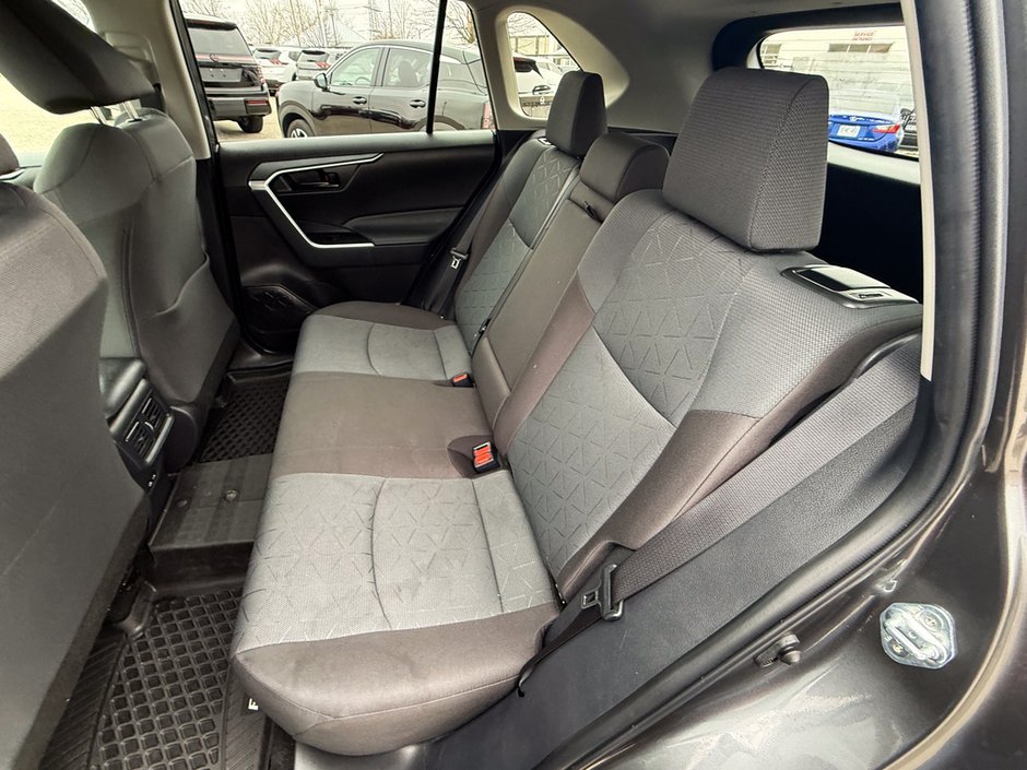 2025 Toyota RAV4 LE-14