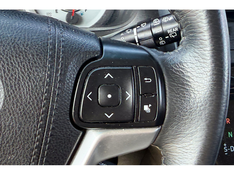 2017 Toyota Sienna SE-22