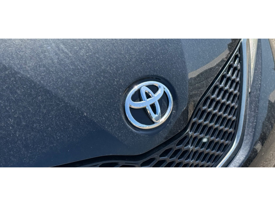 2017 Toyota Sienna SE-9