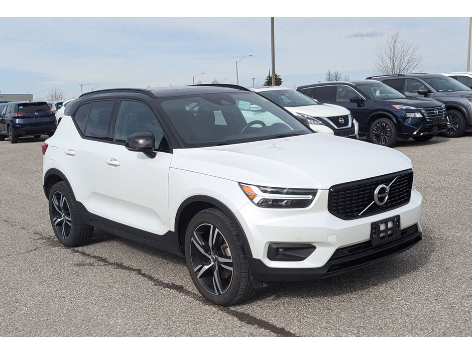 2021 Volvo XC40 R-Design-9