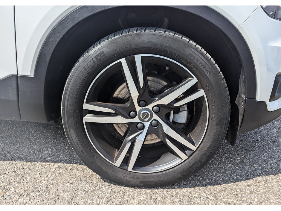 2021 Volvo XC40 R-Design-11
