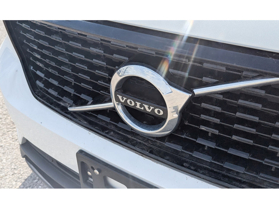 2021 Volvo XC40 R-Design-10