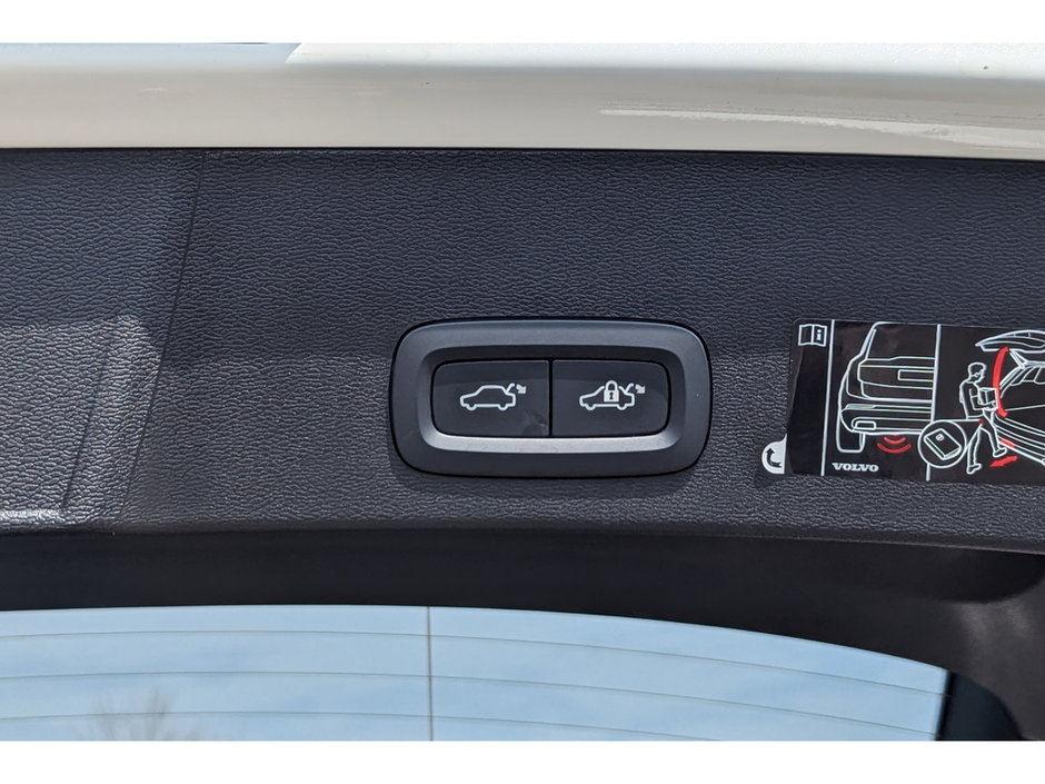 2021 Volvo XC40 R-Design-15