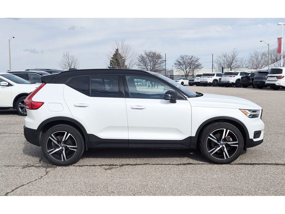 2021 Volvo XC40 R-Design-8