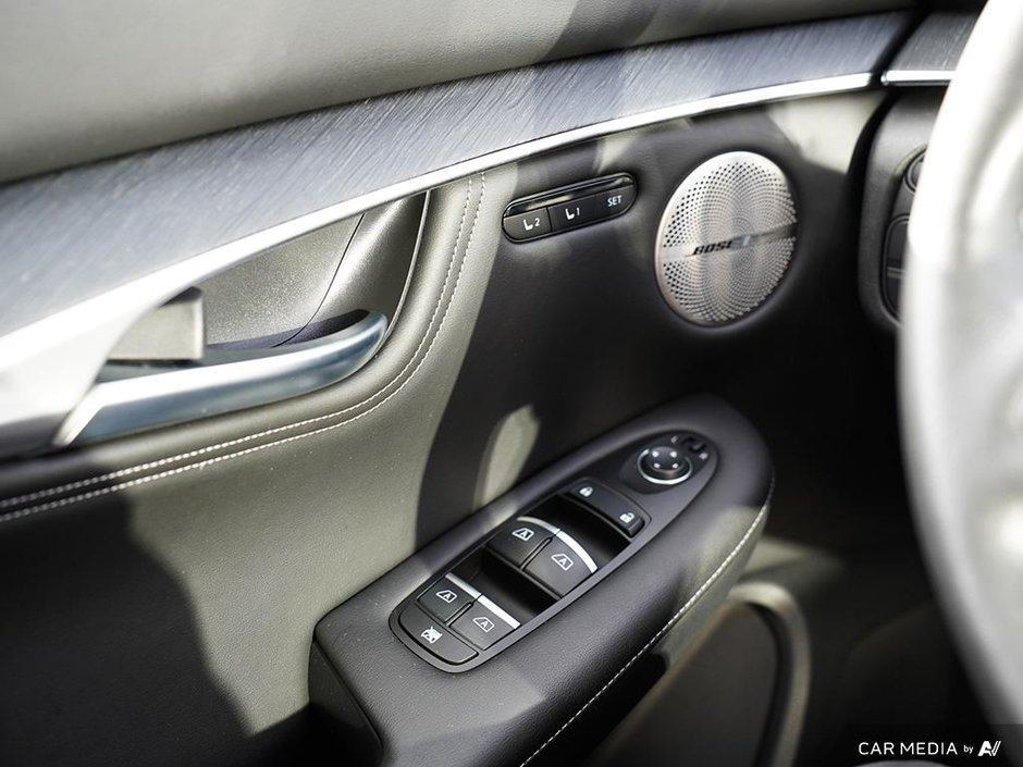 2022 Infiniti QX55 SENSORY MODEL + NO ACCIDENTS-16