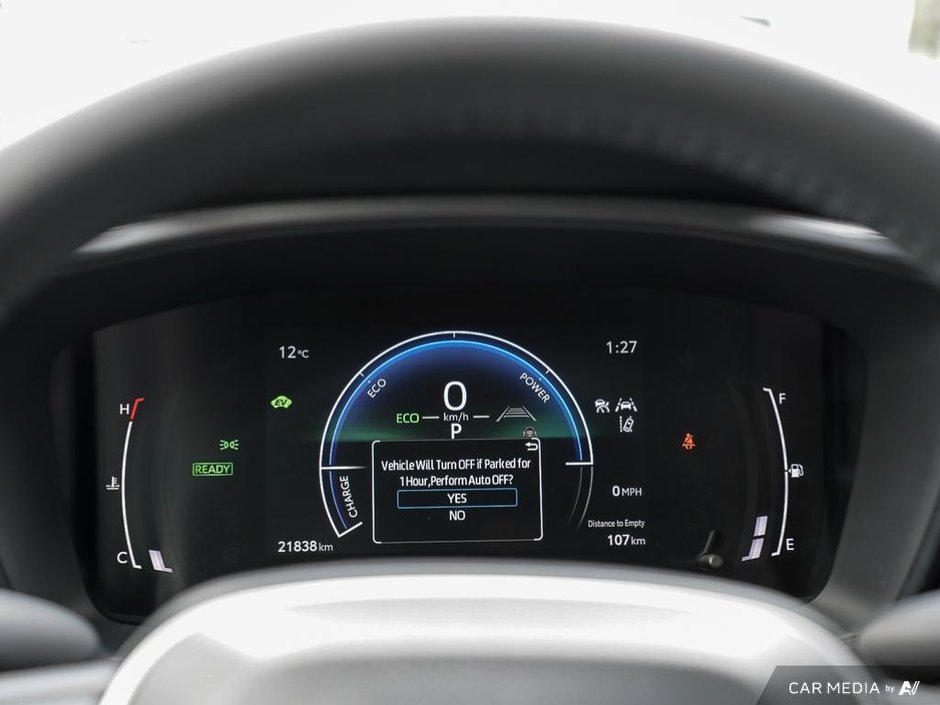 2023 Toyota Corolla SE AWD + LOW KMS-7