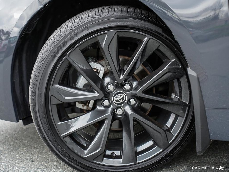 2023 Toyota Corolla SE AWD + LOW KMS-20