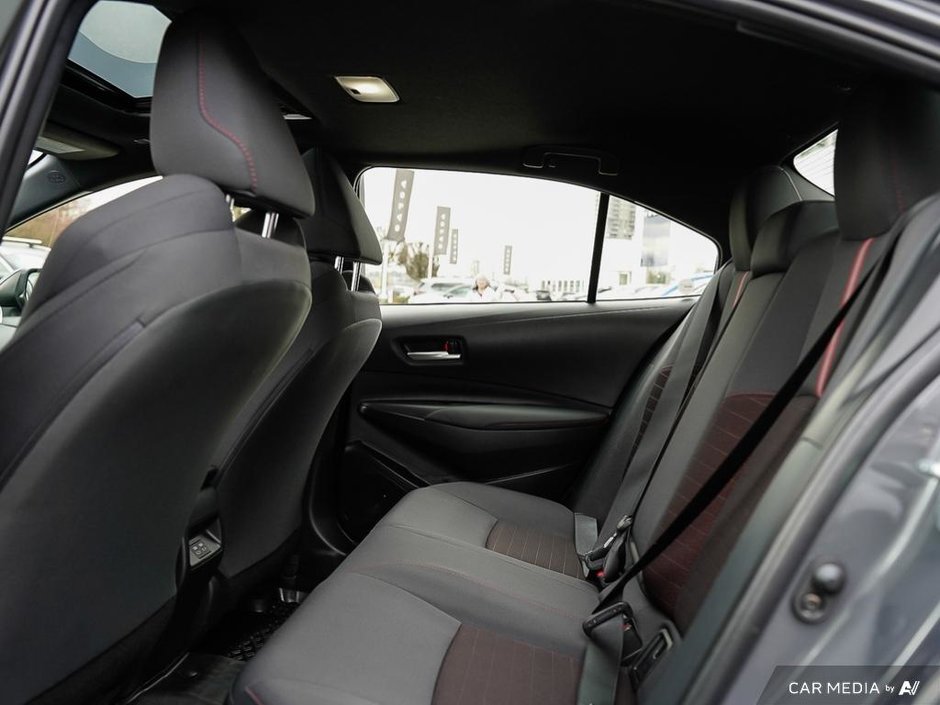 2023 Toyota Corolla SE AWD + LOW KMS-16