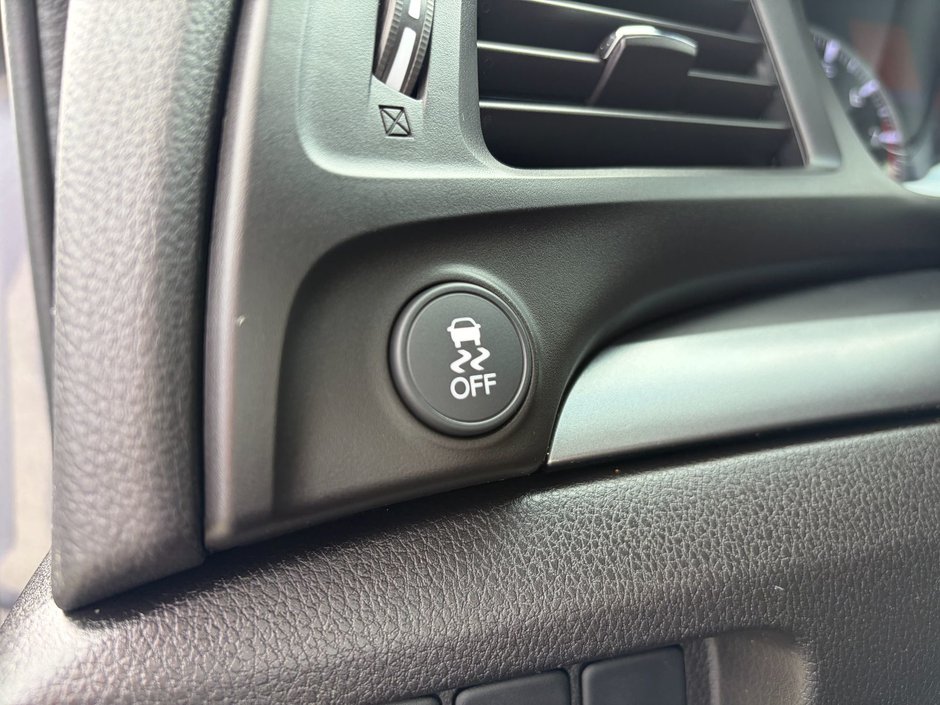 2015 Acura ILX Tech at-21