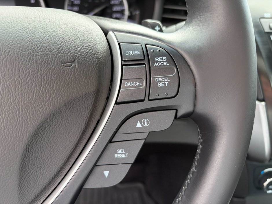 2015 Acura ILX Tech at-24