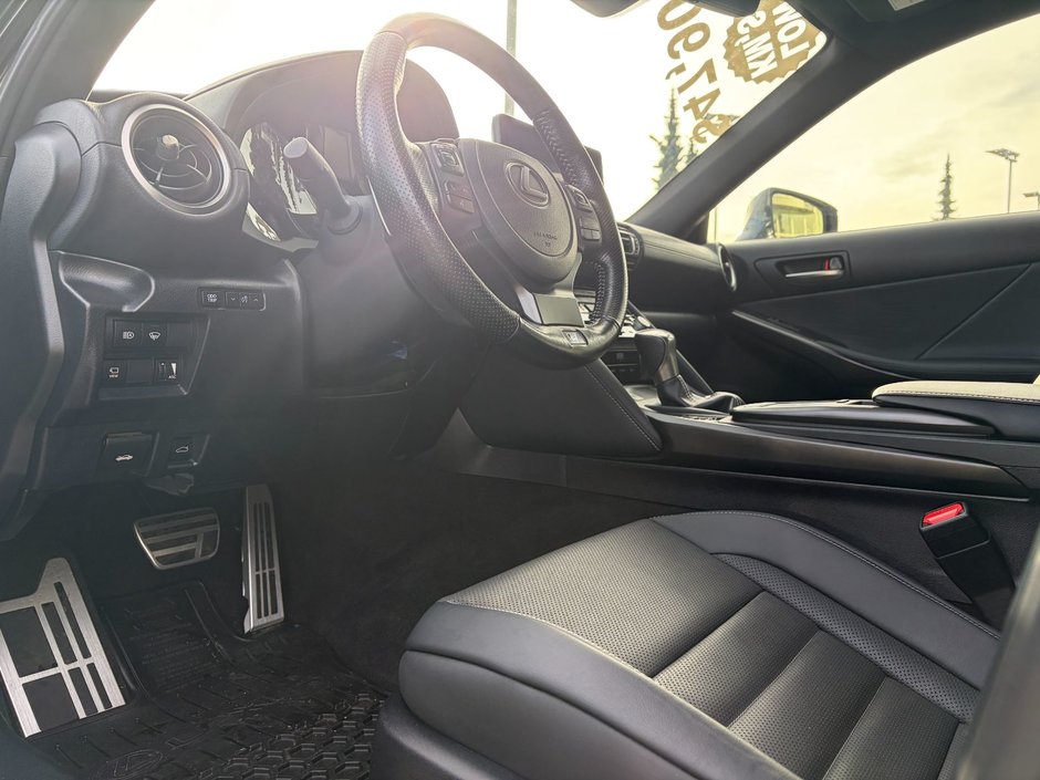 2022 Lexus IS 350 AWD-11