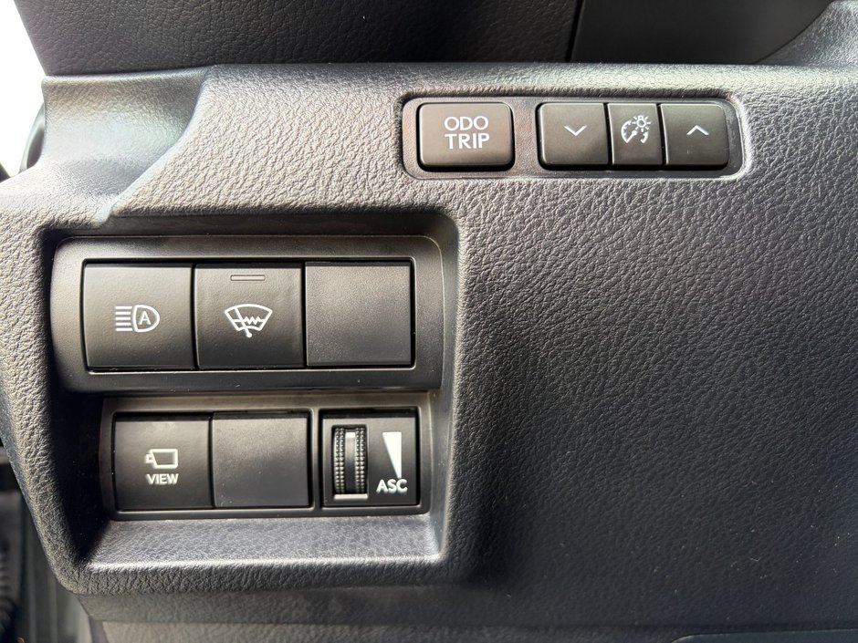 2022 Lexus IS 350 AWD-16