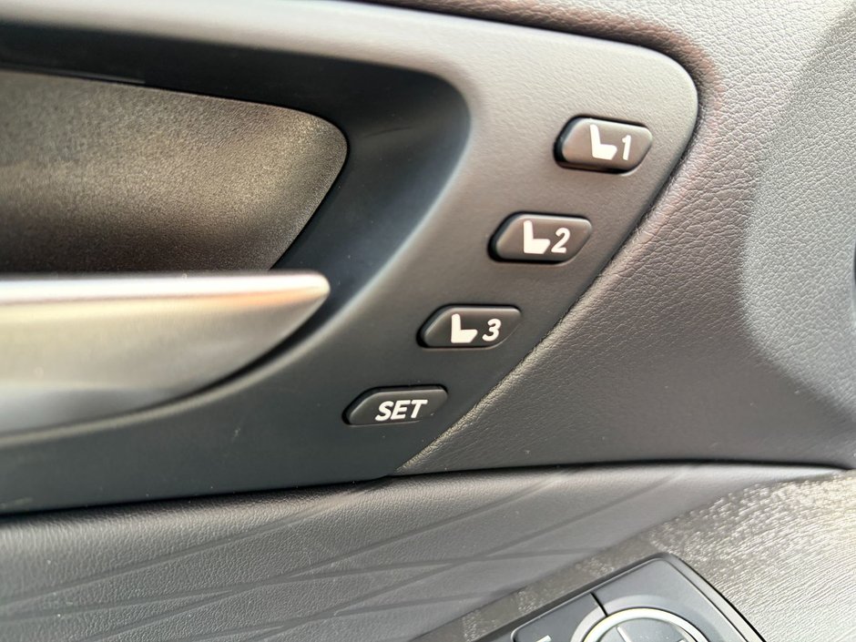 2022 Lexus IS 350 AWD-15