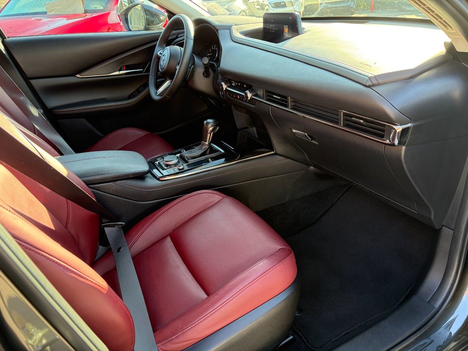 2022 Mazda CX-30 GT AWD 2.5L I4 T at-21