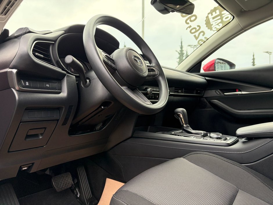 2023 Mazda CX-30 GX AWD at-12